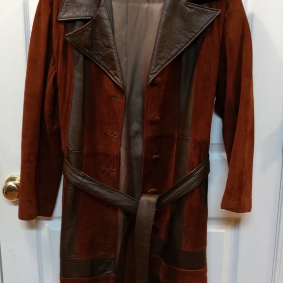 *HOST PICK*  Vintage70s Brown Suede & Leather Coat - Picture 2 of 9